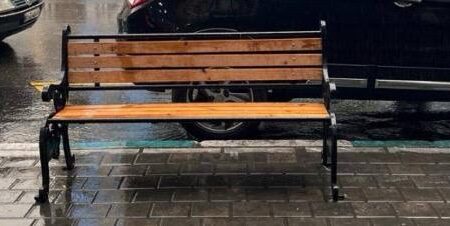 بلوار میرداماد به نیمکت‌های جدید مجهز شد