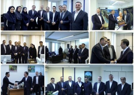 دیدار سرپرست بانک صادرات ایران با کارکنان روابط‌عمومی به مناسبت روز ارتباطات/ تاکید اسکندری بر نقش پیشتاز روابط‌عمومی در هدایت افکار عمومی
