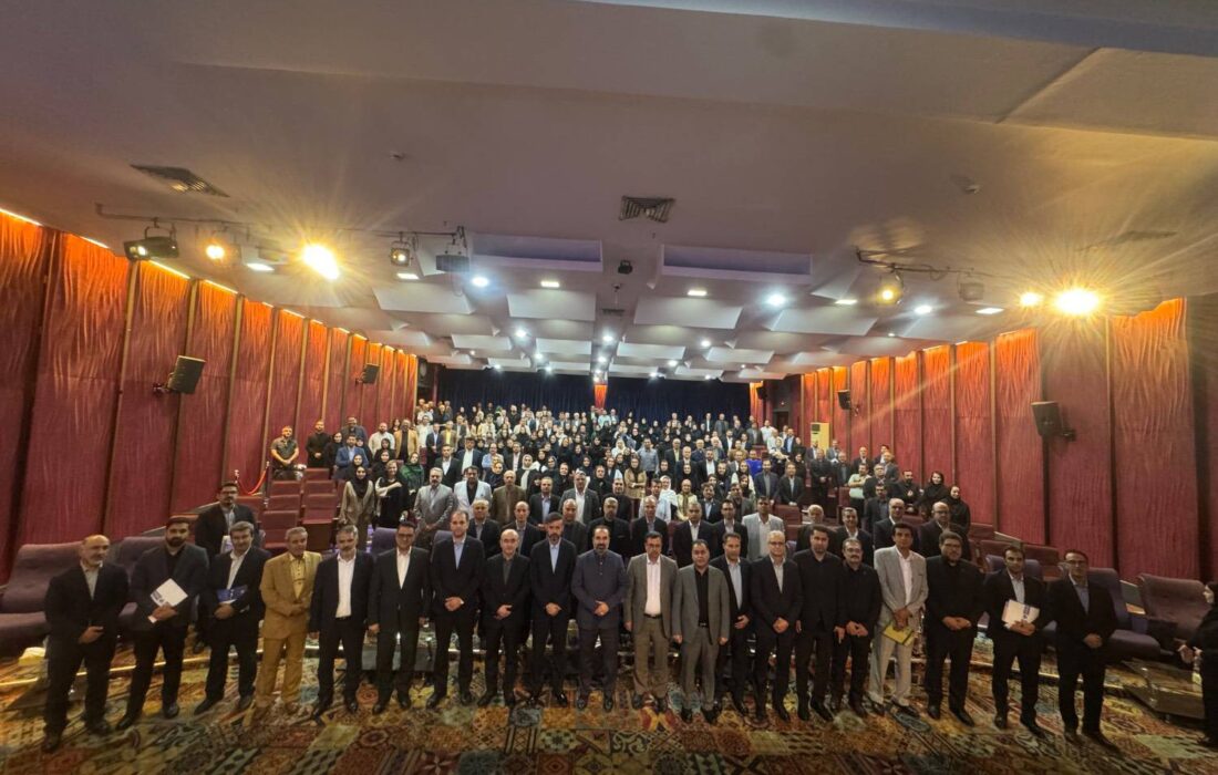 گردهمایی شبکه فروش استان تهران با حضور مدیرعامل بیمه دانا
