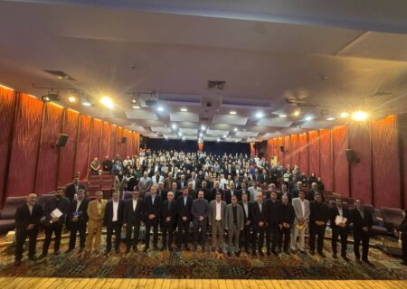 گردهمایی شبکه فروش استان تهران با حضور مدیرعامل بیمه دانا