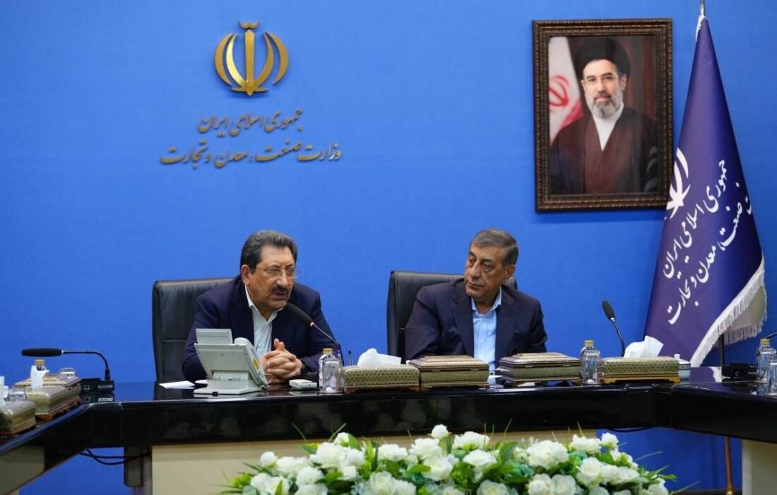 تقدیر معاون اجرایی رئیس جمهور از مجموعه وزات صمت/ حمایتهای گسترده دولت برای پشتیبانی از واحدهای تولیدی آسیبدیده