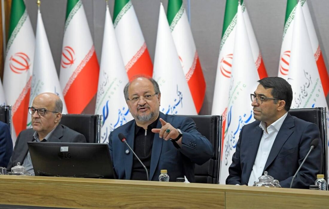 شریعتمداری: مدیران عامل، مسئول تأمین مالی پروژهها هستند/ از مسائل فرهنگی و پرورش نیروی انسان فاخر غفلت نشوید