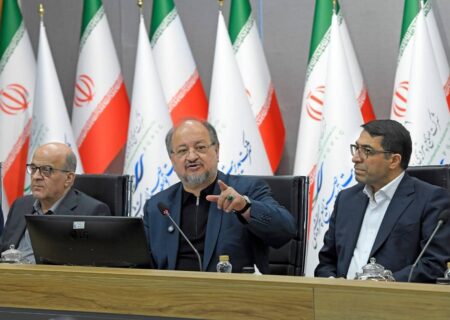 شریعتمداری: مدیران عامل، مسئول تأمین مالی پروژه‌ها هستند/ از مسائل فرهنگی و پرورش نیروی انسان فاخر غفلت نشوید