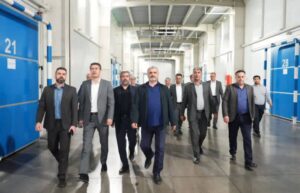 بانک سینا با بهرهگیری از تمامی ظرفیتهای مالی و اعتباری خود، حمایت از بخش صنعت را در اولویت قرار داده است